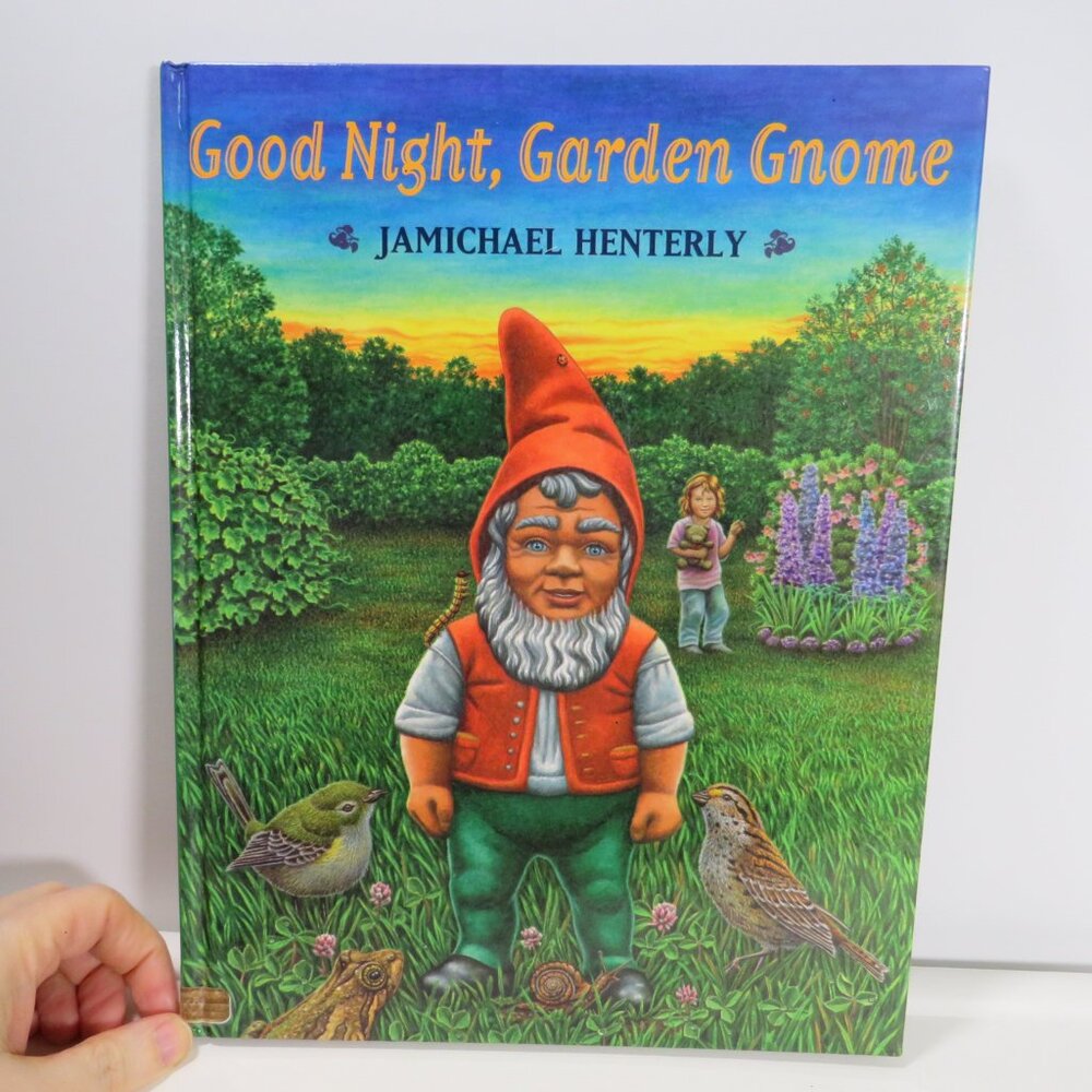 Good Night Garden Gnome hardback book  (great detailed pictures